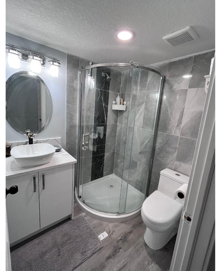 Elegant Garden Suite&2Mins Bus Station Close Lrt& Free Parking Κάλγκαρι Εξωτερικό φωτογραφία